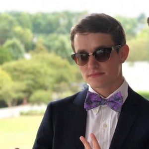 Meet your Posher, Harrison